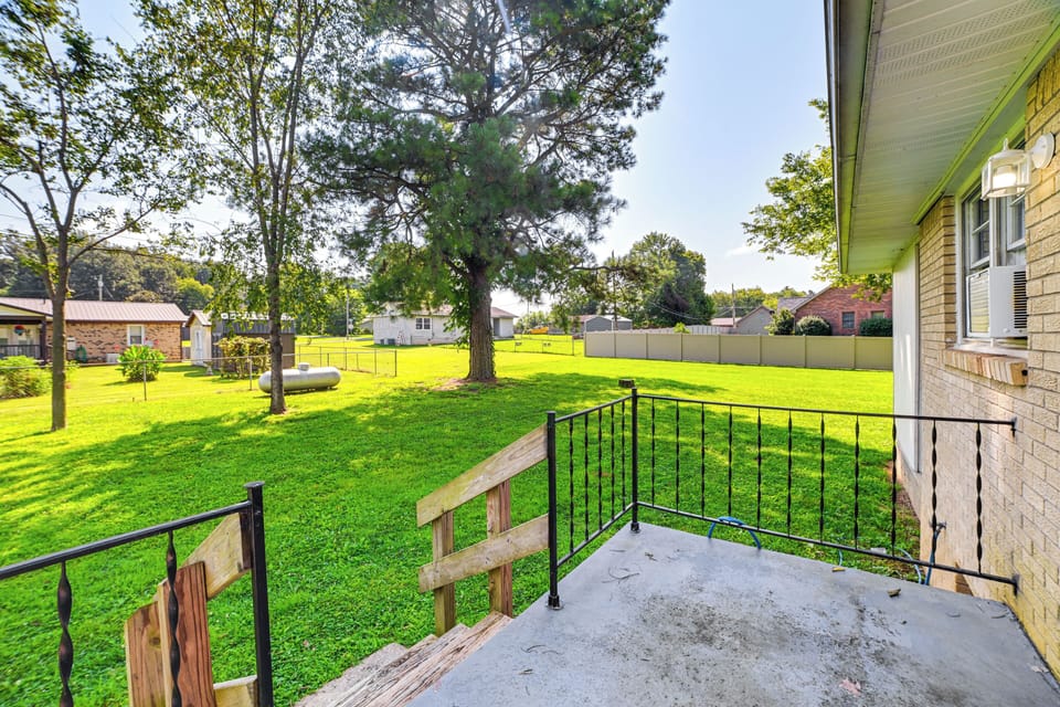 Deck | Large Private Yard
