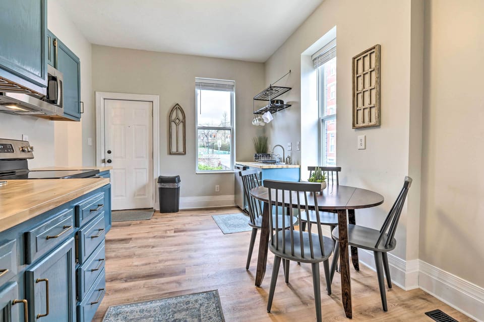 Kitchen | Snacks | Ice Maker | Trash Bags | Paper Towels