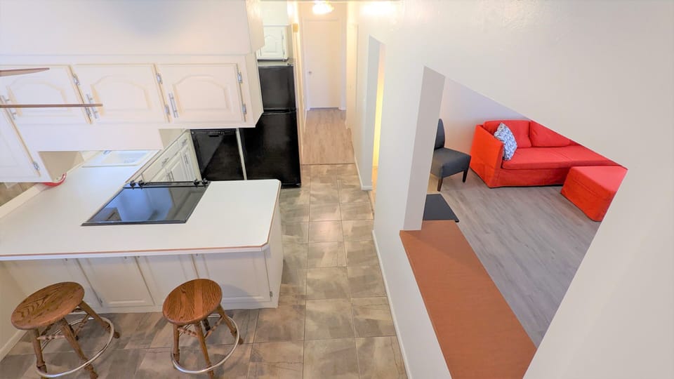 Breakfast bar and dining room