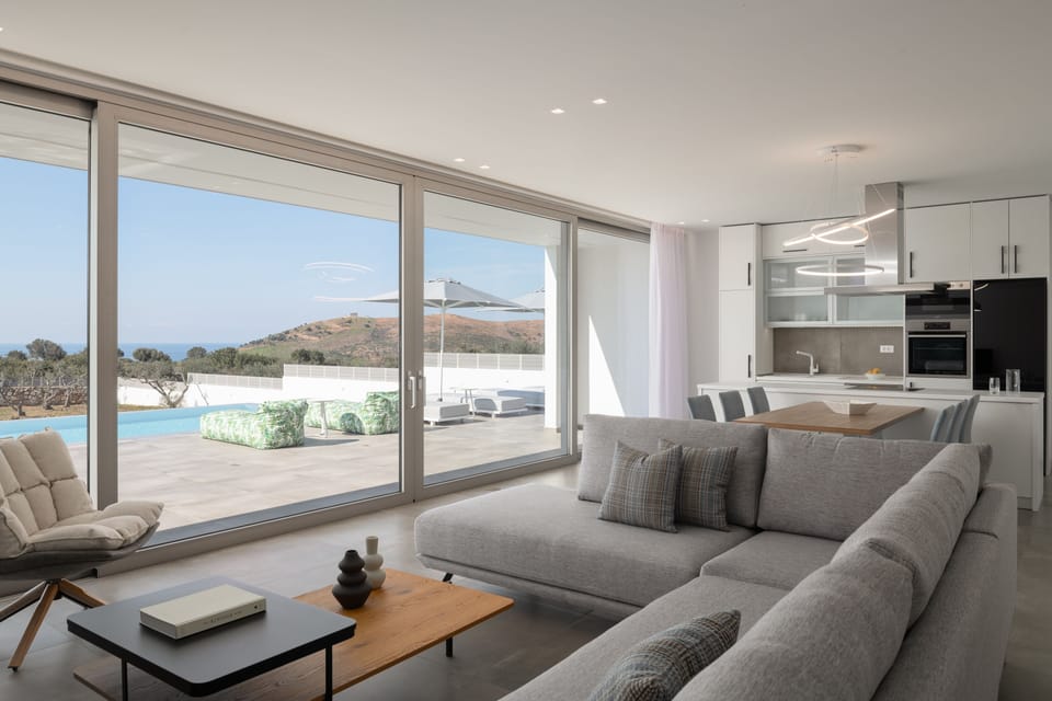 Living room stimulating Interior. ww