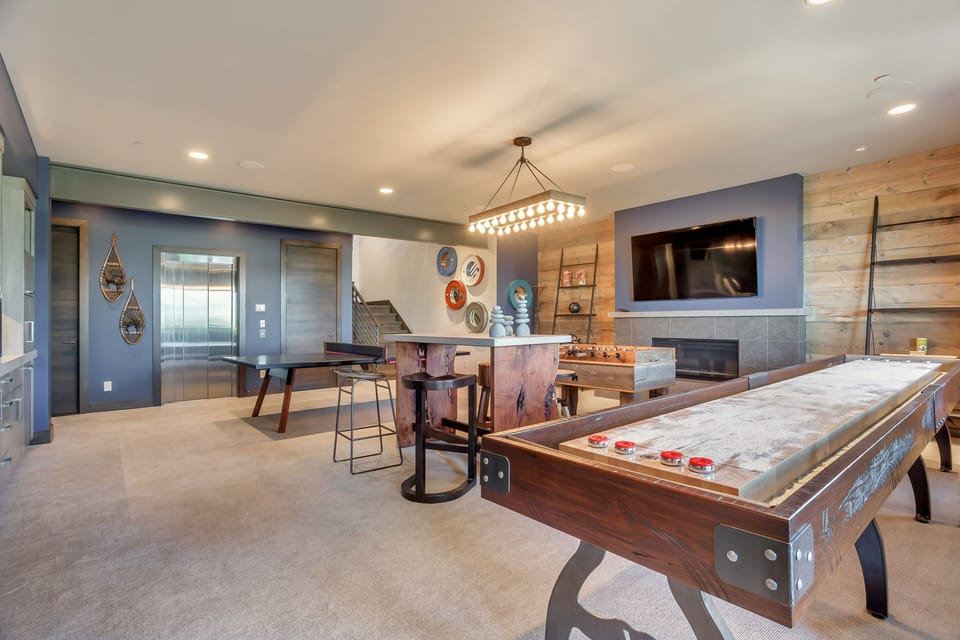 Furniture, Room, Indoors, Table, Flooring