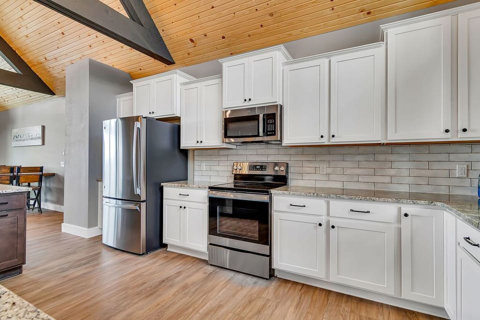 Open Kitchen - Main Floor