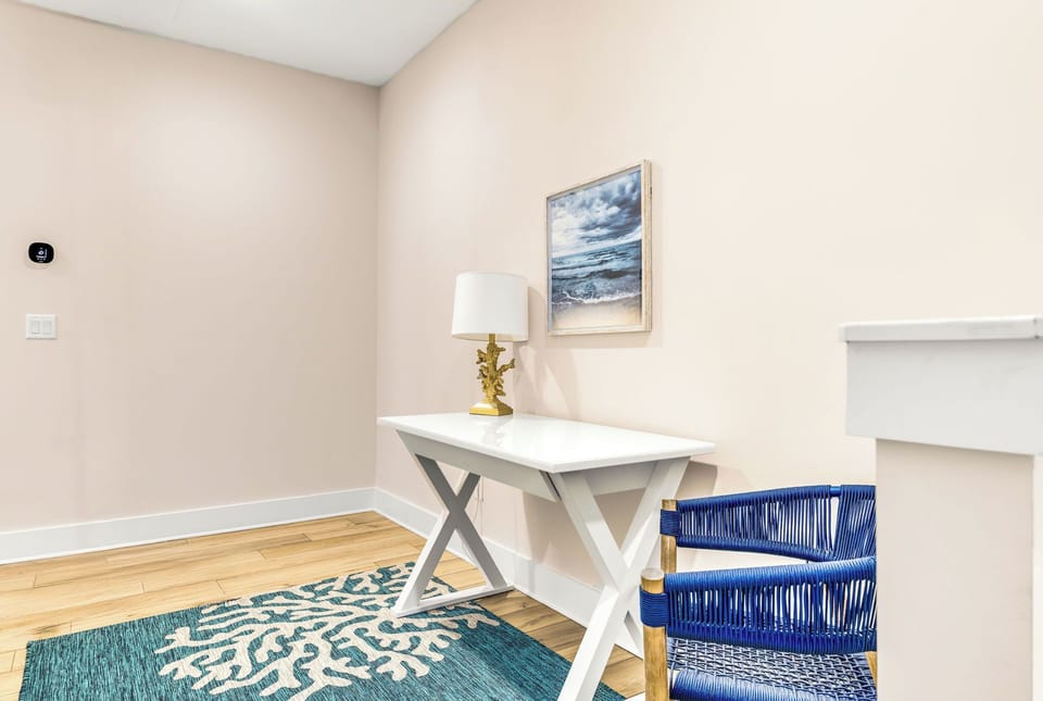 2nd floor landing 
