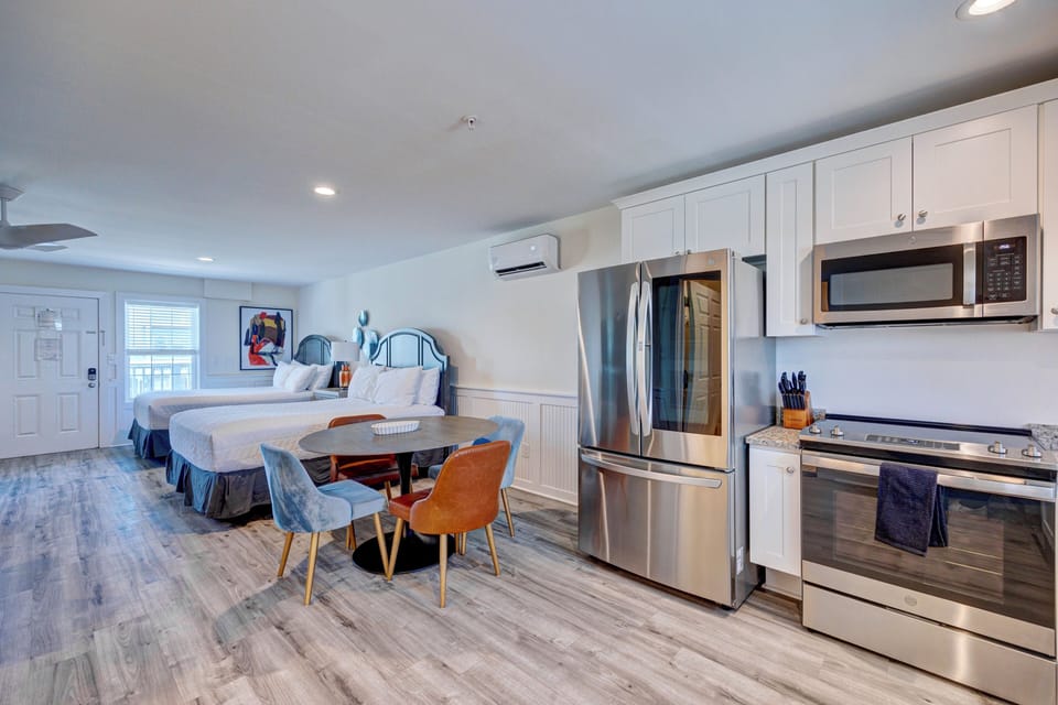 7 Low Tide Room from Kitchen