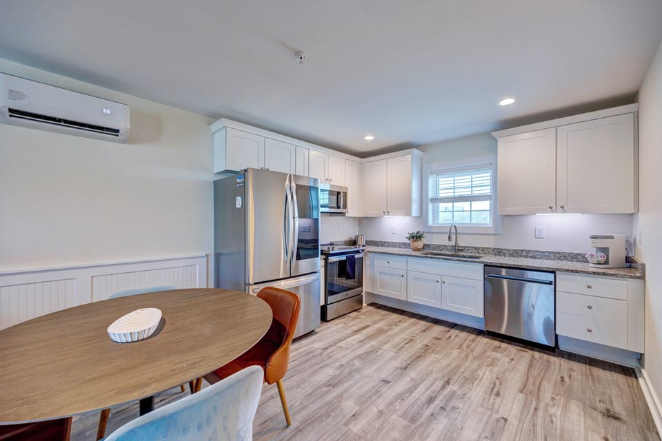 5. Low Tide Dining Room and Kitchen from Dining Room