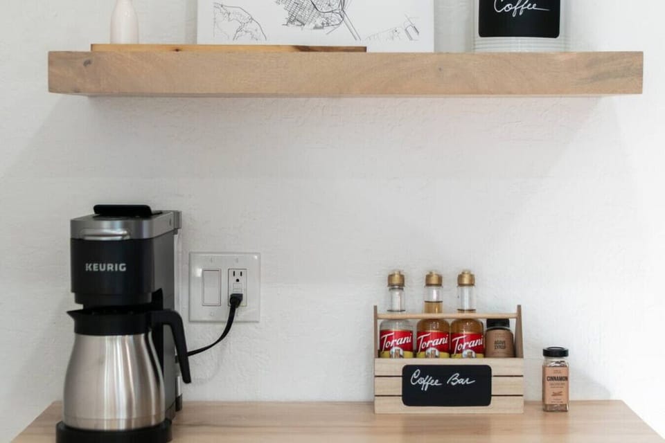 Gourmet coffee bar with Keurig coffee maker (drip or single serve). Complimentary coffee, tea and hot cocoa.