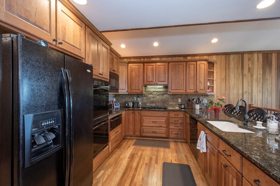 Spacious Kitchen