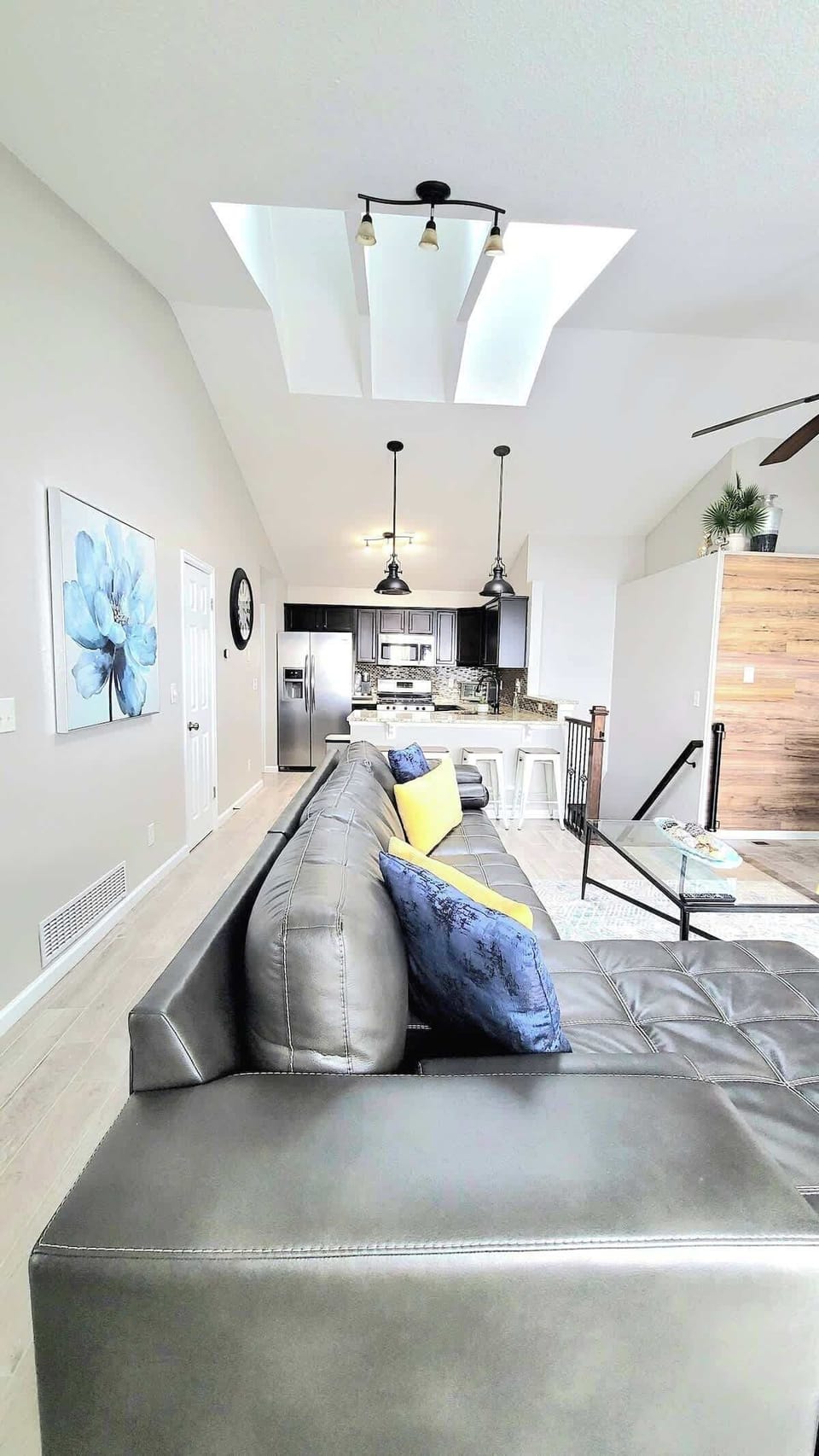 Ceiling Sunlight, plenty of natural light in the home