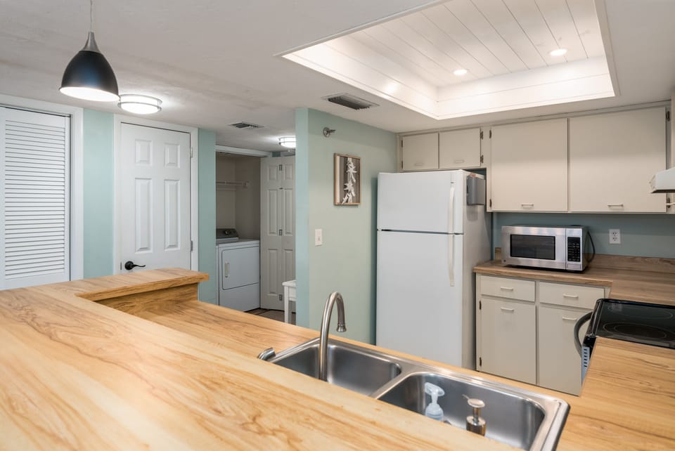 Fully equipped kitchen
