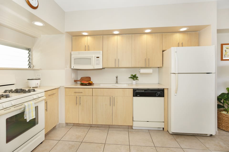 Full Kitchen
