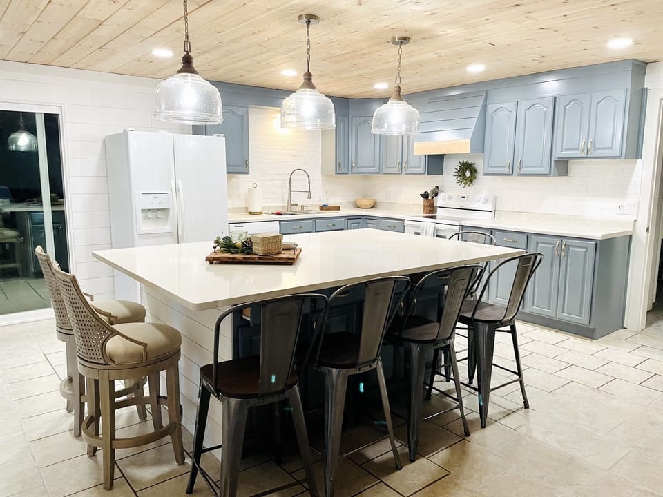 The Kitchen (Seating for 7); New stove purchased Fall 2023