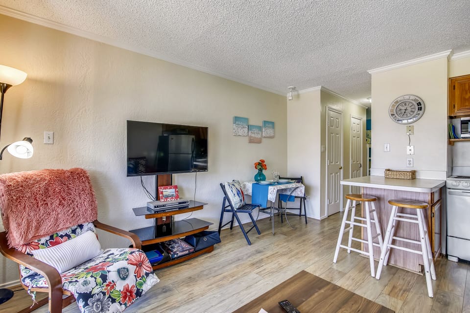 Gather in the Living Room For a Movie Night! - Pop a few bowls of popcorn, put a movie in, and settle in for a fun family night. The TV keeps the group entertained any time of year!