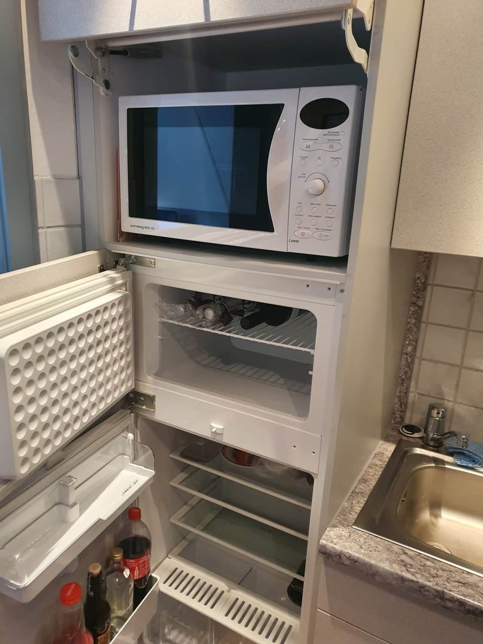 11 The refrigerator is big enough for your shopping incl