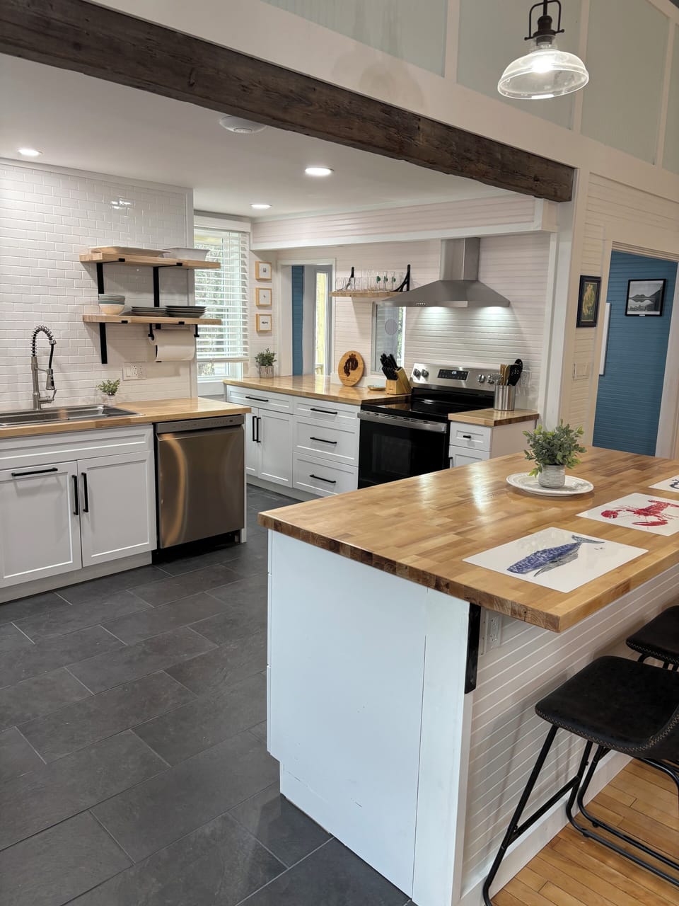 Large fully equipped kitchen with new applicances.