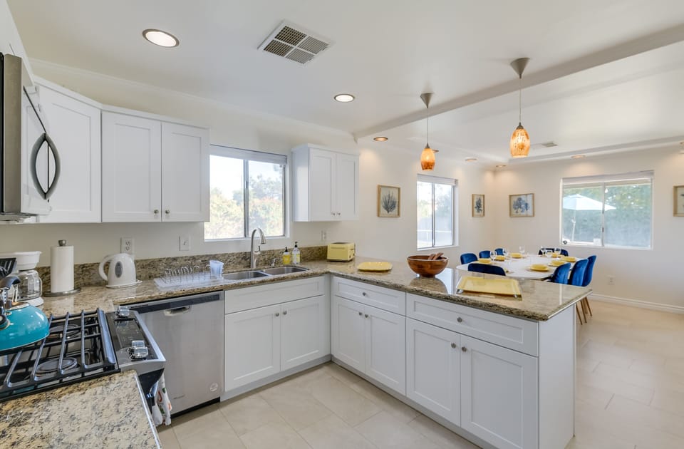 Brand New Kitchen and Appliances, Gas Stove, Oven, Microwave, Dishwasher