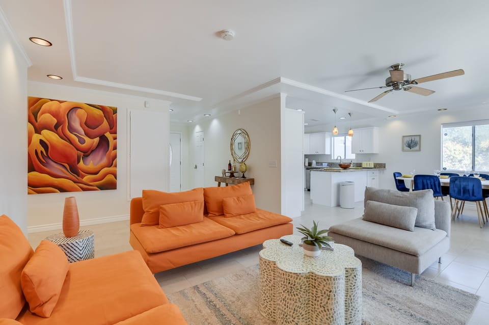 Open Space Concept, Living Dining and Kitchen Connected