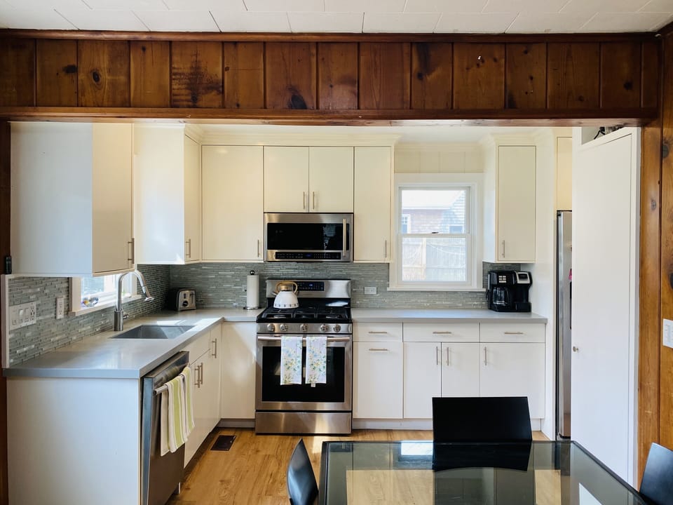 kitchen main house 