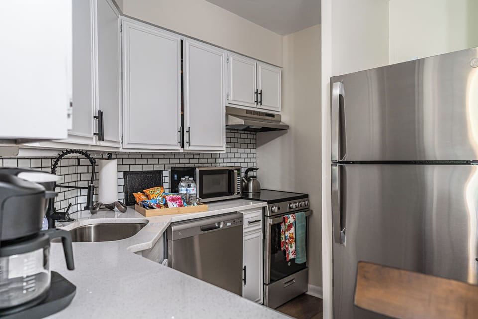 Fully-equipped kitchen with brand new stainless steel appliances