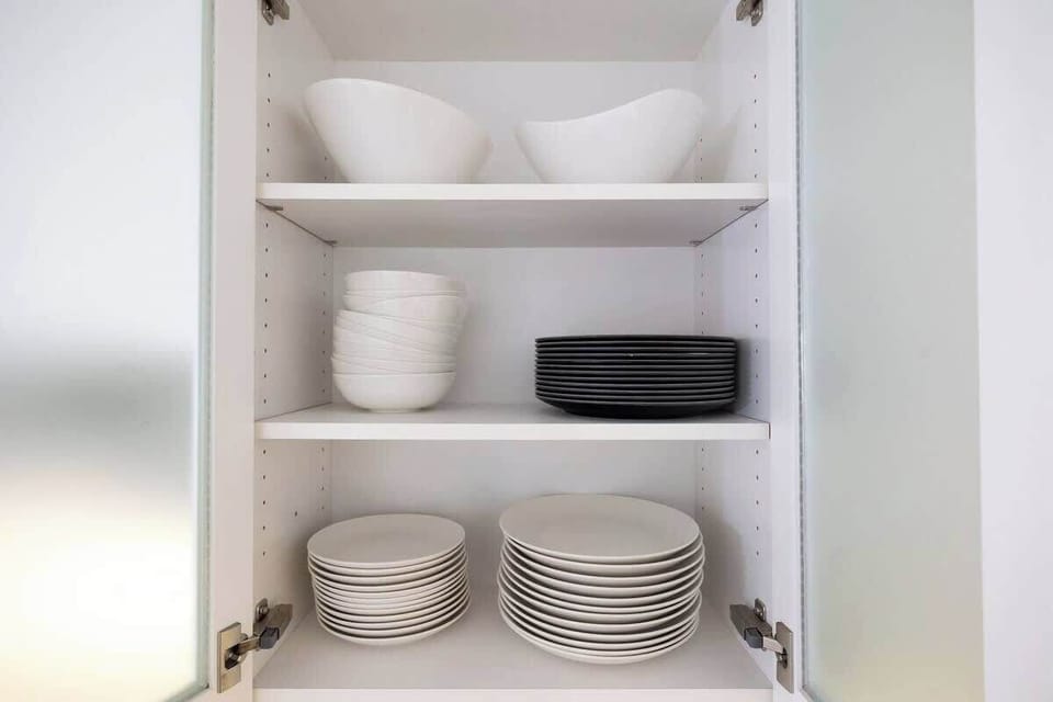 Fully stocked kitchen with service for 8