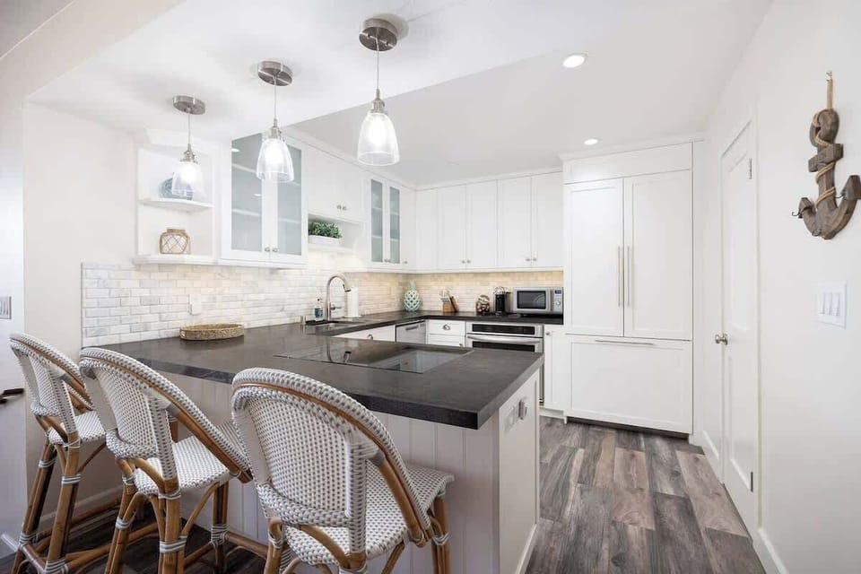 Kitchen with additional bar stool seating