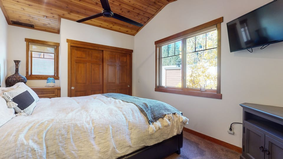 Bed, Furniture, Hardwood, Floor, Ceiling Fan