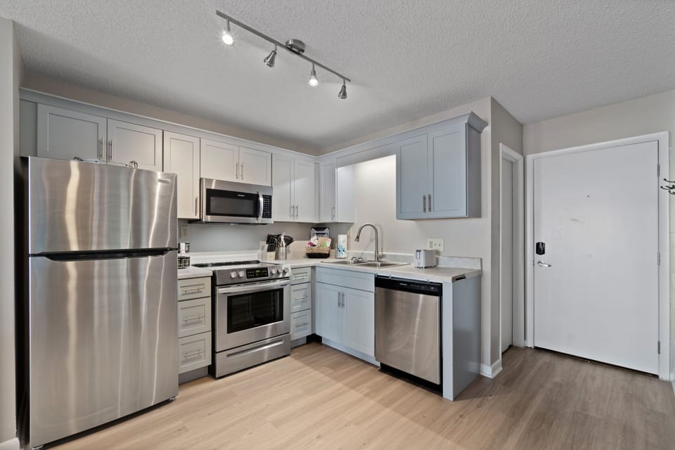 GREAT KITCHEN