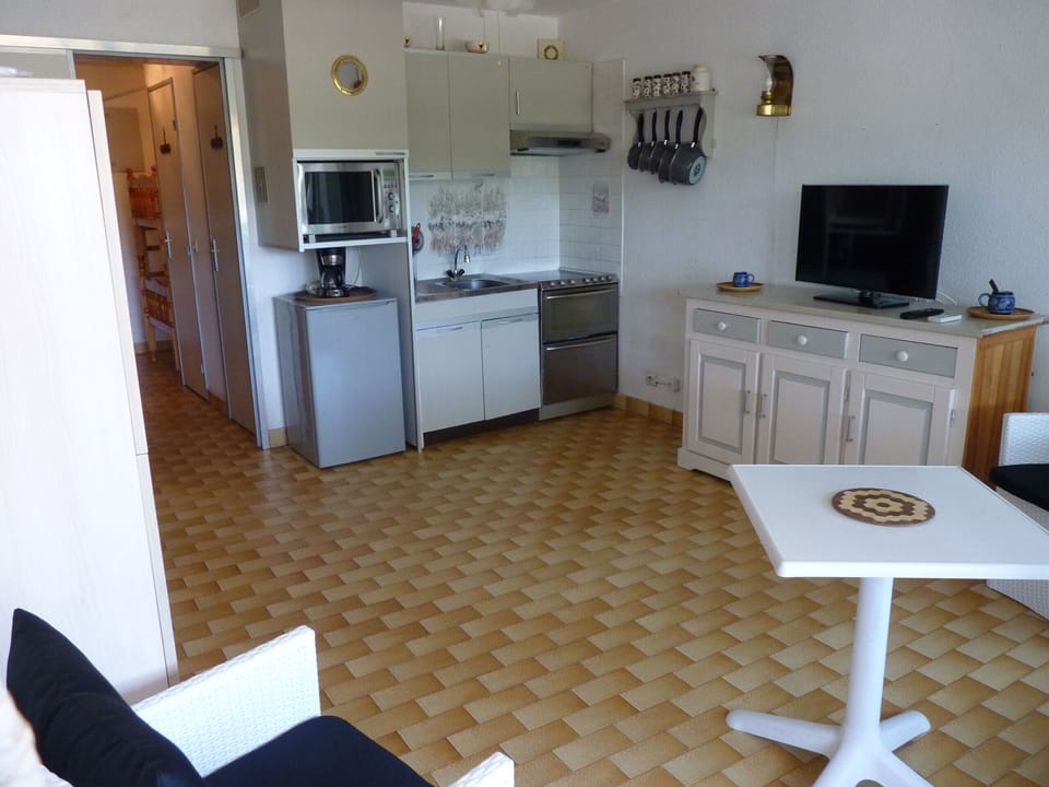Living room and kitchen area
