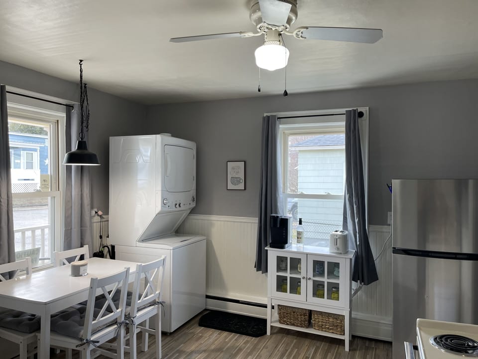 Kitchen - washer & dryer