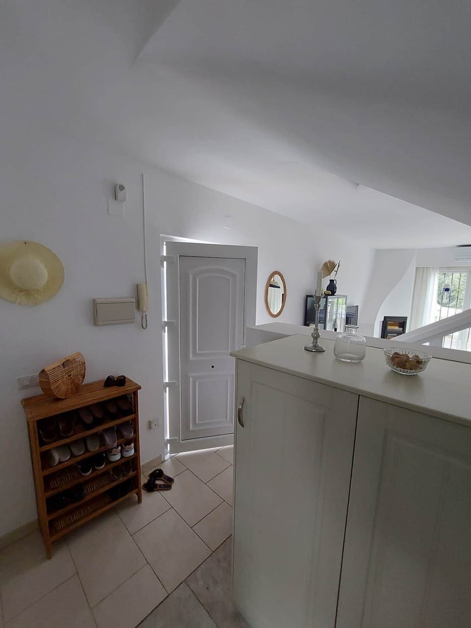 open from the kitchen to the living room - Gotonerja