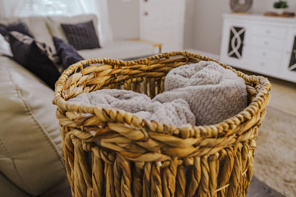Living & Family Room - Amenities
