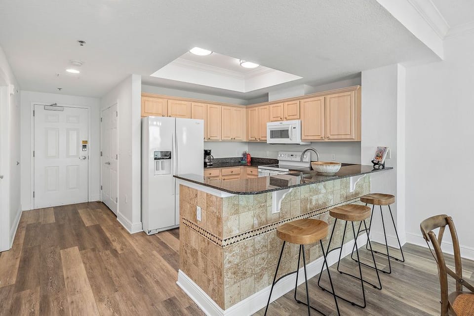 Kitchen with countertop seating