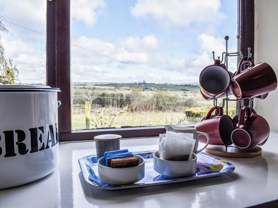 Kitchen | Meadow Cottage - Broomyshaw Farm, Leek
