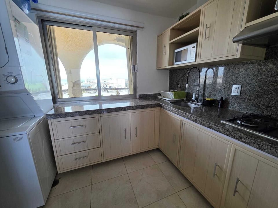 Full equipped kitchen