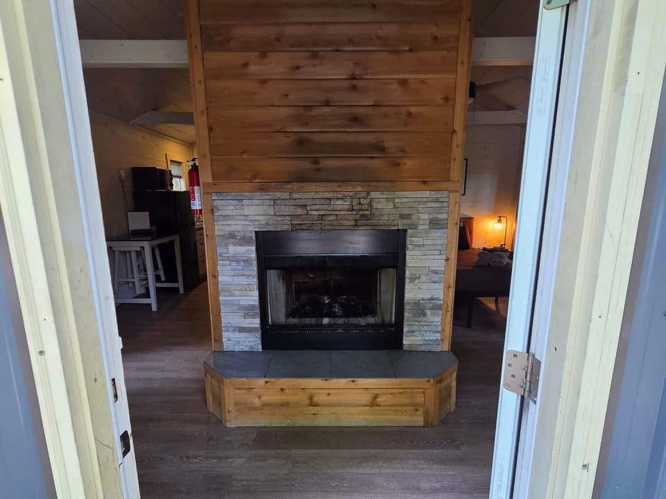 Front door view to the fireplace