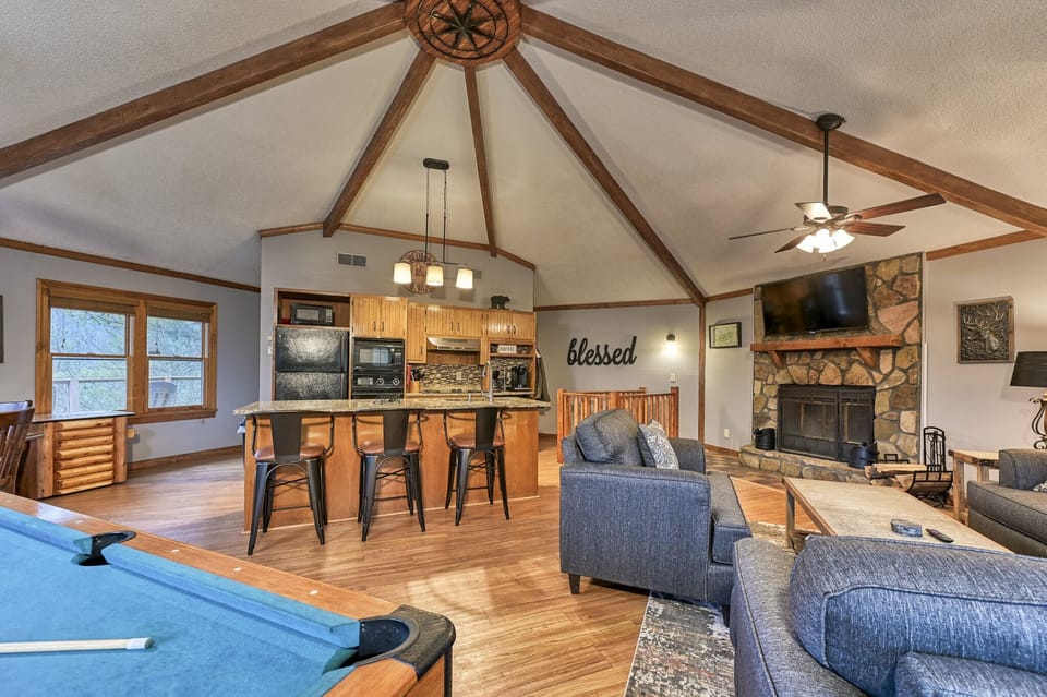 Play pool, watch TV and cook while enjoying your friends and family