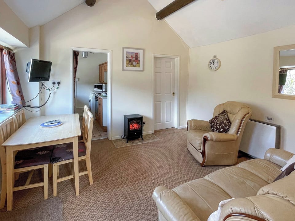Living room/dining room | Stable Cottage - Broomyshaw Farm, Leek