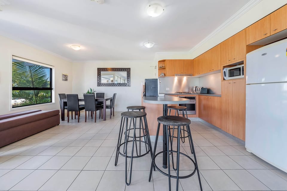 26 Oasis Apts HI 20.06 (3)
