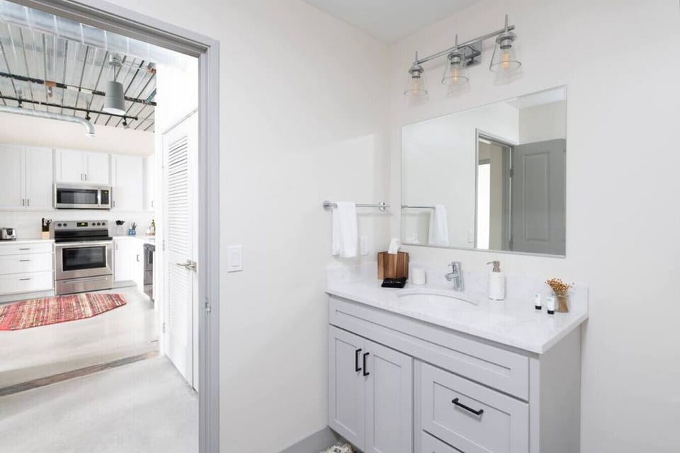 Full bathroom with standard size tub