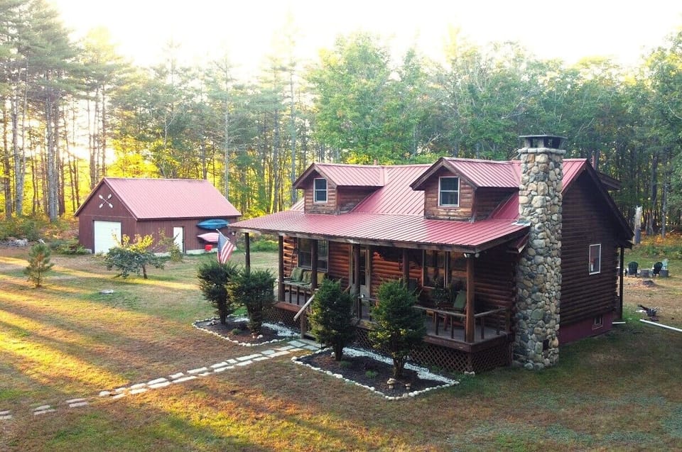 View of the front yard