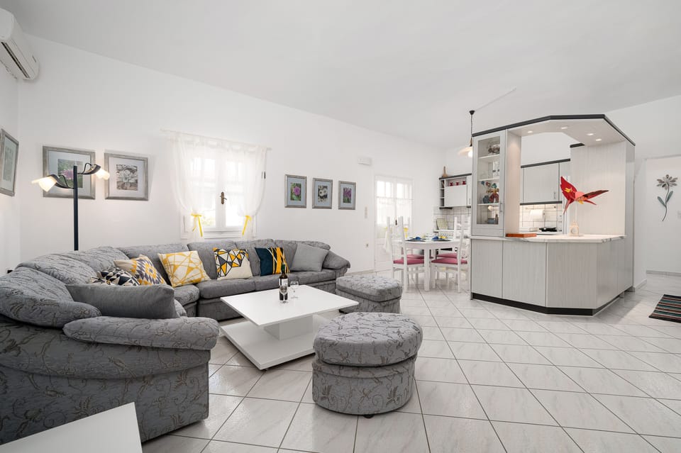 Overview of living room and kitchen.