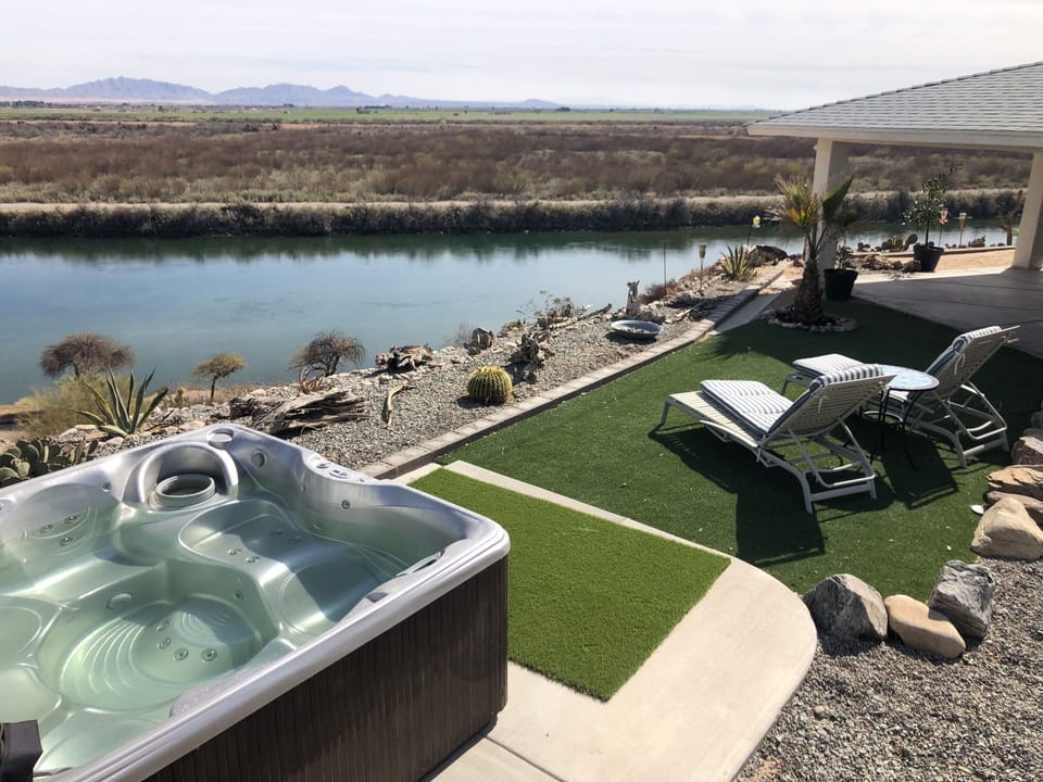 Hot tub & sunning area