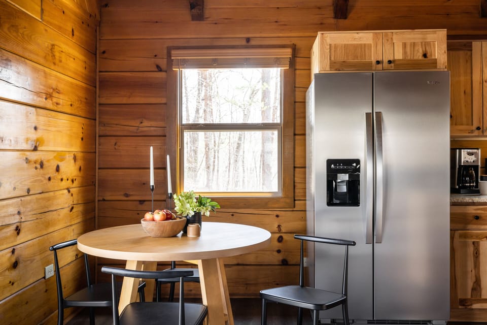 Dining area in the kitchen.