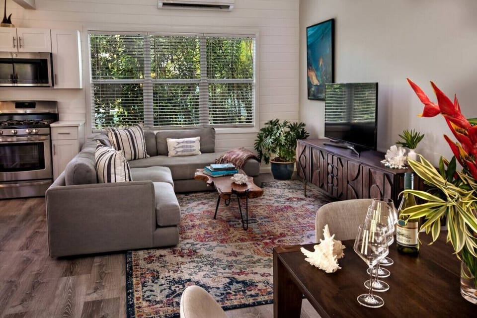Cottage 8 - two bedroom, two bathroom, kitchen, living and dining room