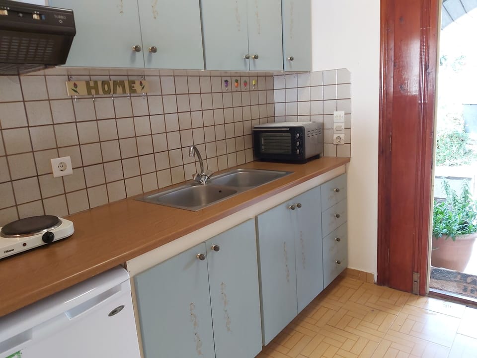 Kitchenette 