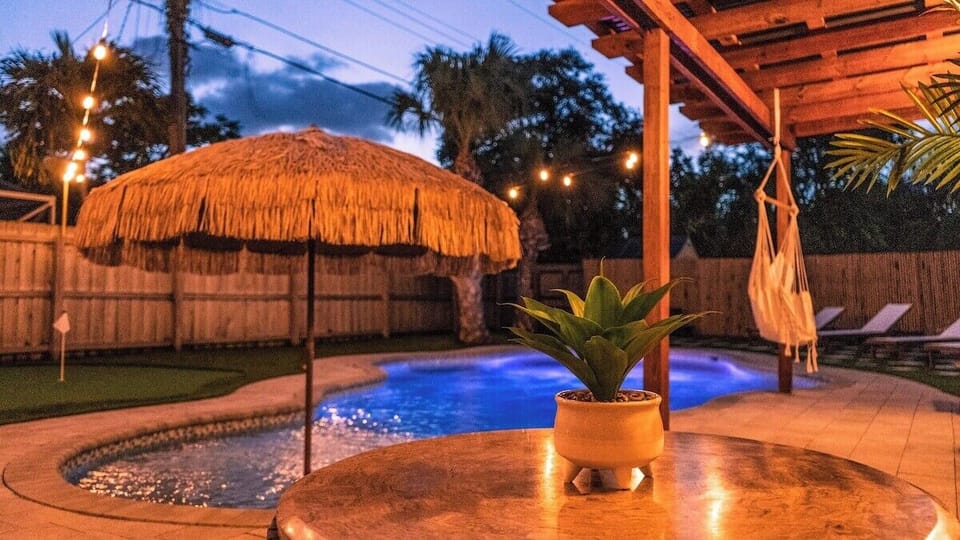 Our pool lights up the night for magical evenings outdoors. Dive into details & book for nighttime bliss!