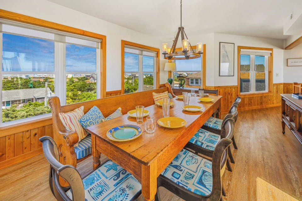 Surf or Sound Realty - 1002 - Above All Else - Dining Area -4