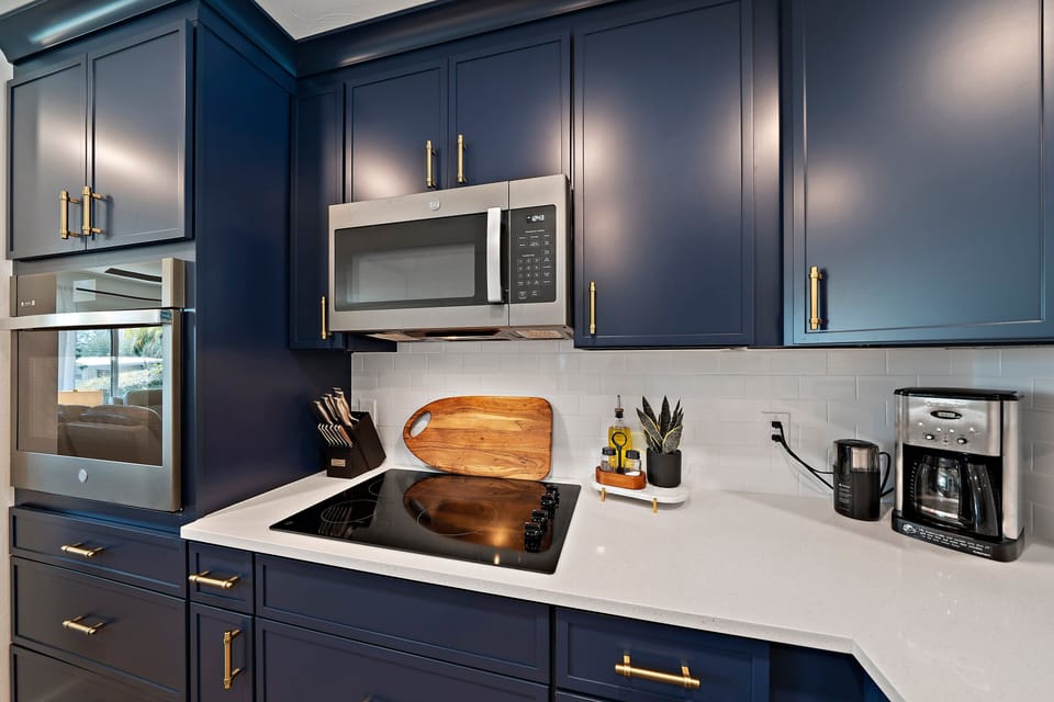 Fully-stocked with all of the pots and pans that you will need!