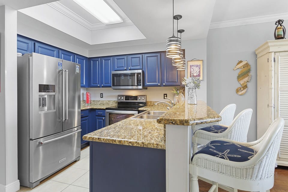Ariel Dunes II 404 Kitchen