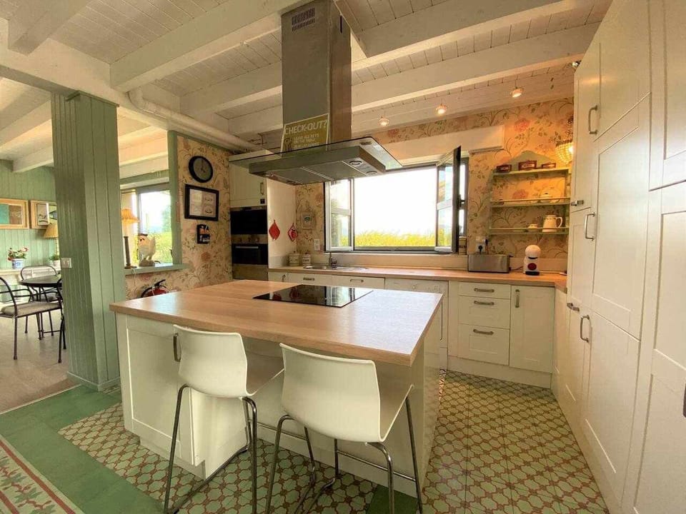 Communal kitchen