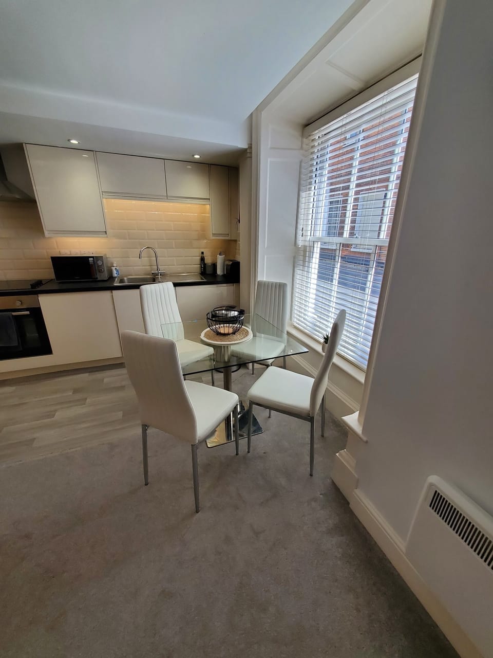Living Room / Lounge
